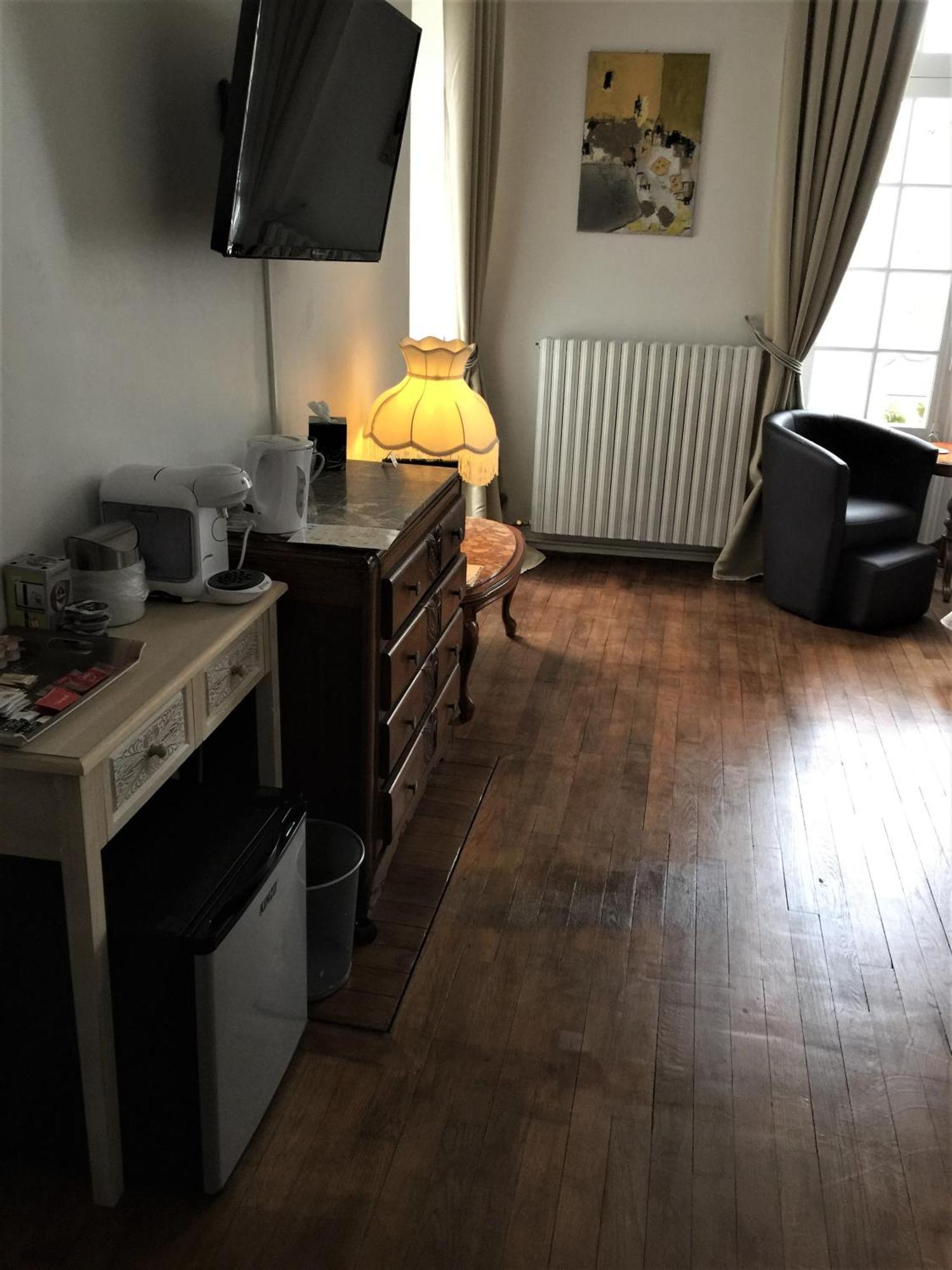 Vue Du Chateau D'Excideuil En Chambres 部屋 写真
